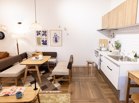 Let's go to the SHOWROOM!