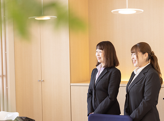 Let's go to the SHOWROOM!